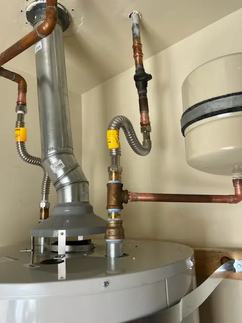 Water heater installation and plumbing repair in Woodburn